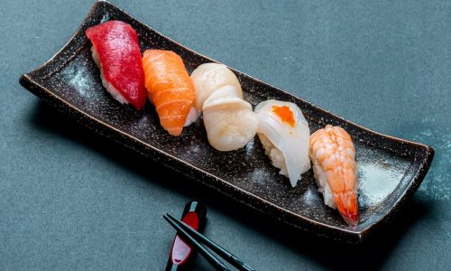 30% OFF Sushi Rolls Sashimi & Nigiri